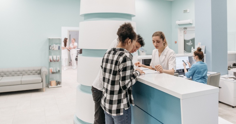 Mains Fed vs Bottled Water Dispensers for Healthcare